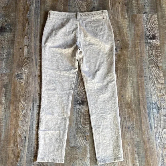 Mac Anouk  Trouser in Taupe - Picture 7 of 8